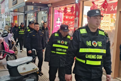 孝昌城管：规范经营秩序 优化营商环境  