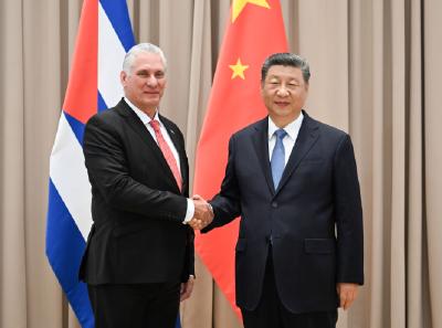 习近平会见古巴国家主席迪亚斯-卡内尔