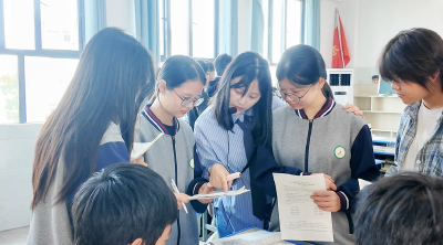 孝昌：送教下乡暖童心  青春护航助成长