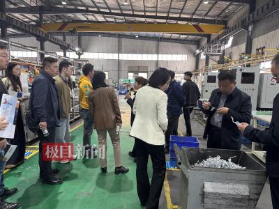 中省媒体行·必须是孝感丨锐邦光电，光通信产业“小巨人”