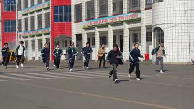 消防演练进校园 沉浸式体验筑牢安全“防火墙”