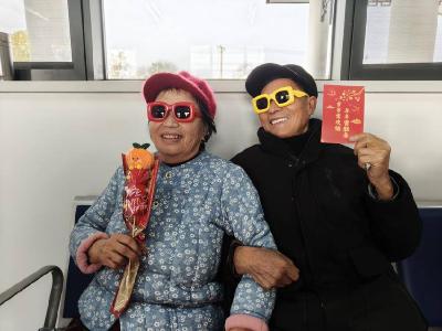 定格幸福瞬间！孝昌王店以爱之名  守护老人幸福晚年