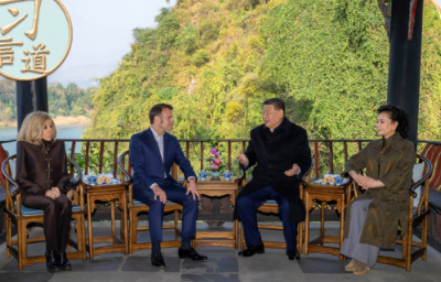 习言道｜在都江堰纵论天下，中法元首互动有深意