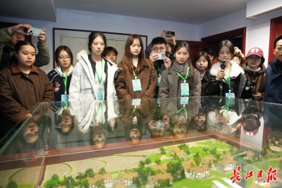  跨越89年，一场演讲感召两代青年