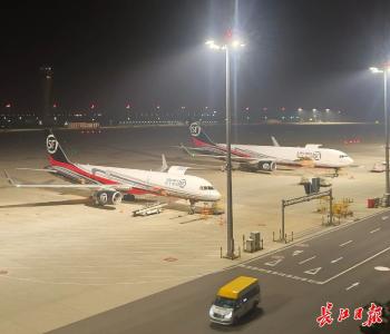 从0到20——跨国航司重仓背后的“花湖引力”