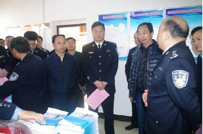 参加全省农村道路交通安全管理工作现场会的代表到大悟参观