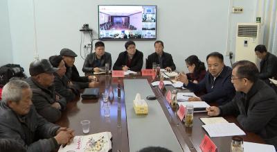 县长余海群接待来访群众  听民声解民难