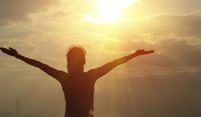 初春多晒太阳身体好 专家教您怎么晒