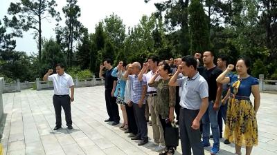 李园村：学习先进村 谱写美丽乡村新篇章暨迎“七一”主题党日活动