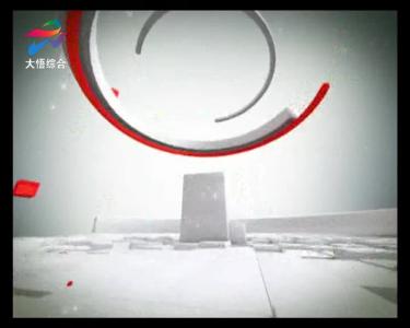 县交警大队对城区校车进行安全检查