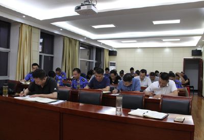 大悟县城管执法局组织脱贫攻坚政策培训和业务知识测试 