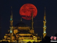 惊艳！“超级月亮”亮相这个国家