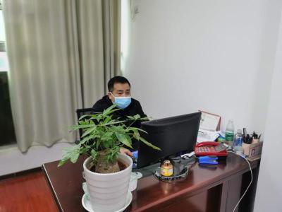 勇挑防疫保供重担 彰显先锋模范本色 ——云梦县商务局龚爱国同志工作事迹