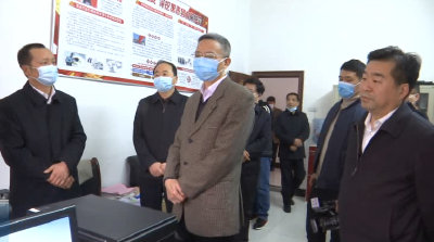 何开文到我县调研“多网合一”和综治中心建设工作