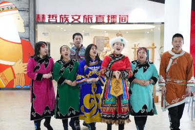 十年两会·温暖记忆｜“为中华民族大家庭而歌唱”