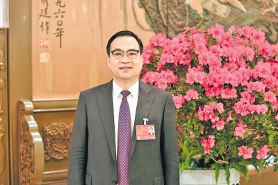 沿着总书记指引的方向，书写四化同步的湖北故事