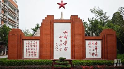 时政新闻眼丨习近平考察这所学校，深情寄语新时代中国儿童