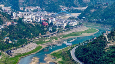 【聚焦中共湖北省委十二届四次全会】为了一江清水浩荡东流