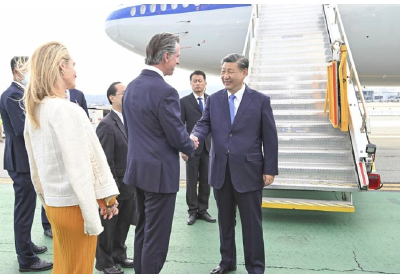 习近平抵达旧金山举行中美元首会晤 同时出席亚太经合组织第三十次领导人非正式会议