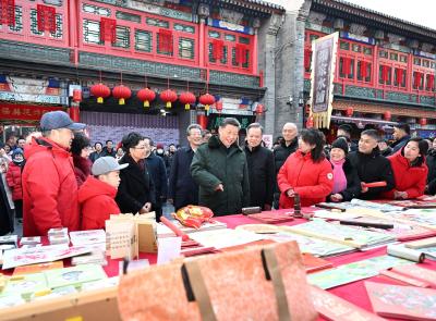 “跟着总书记一起过大年”｜办年货