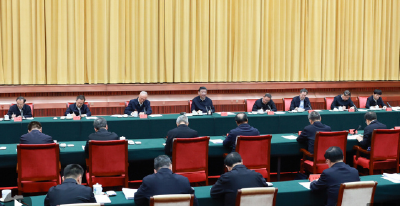 习近平主持召开新时代推动中部地区崛起座谈会强调 在更高起点上扎实推动中部地区崛起