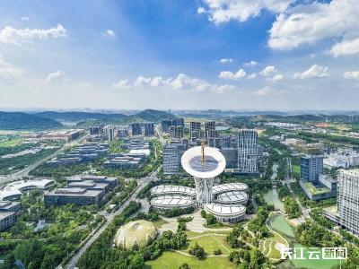 读报告 话“支点”：“稳”和“进”的合奏