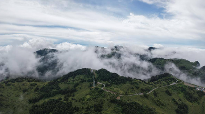 加快建成生态支点 寻访美丽细胞丨登上华中海拔最高大气监测站 这里的PM2.5是0