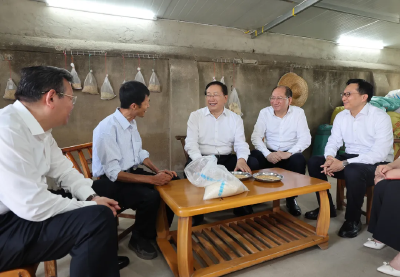 王忠林到孝感走访慰问老党员生活困难党员并调研 传承红色基因 弘扬优良作风 在中部地区崛起重要战略支点建设中奋勇争先