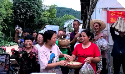 锲而不舍落实中央八项规定精神丨建始县开门纳谏助企业拓市场