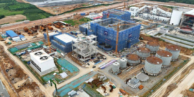 拼抢实！这群“学霸”经济期中考得高分