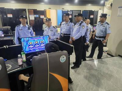 做一个让大家放心的人——“钉子警察”周劲松以生命践行诺言