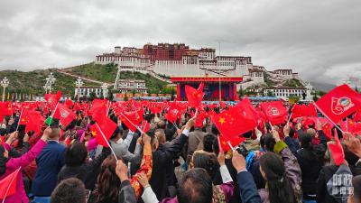 时政新闻眼丨习近平再赴雪域高原 描绘新时代西藏发展新画卷
