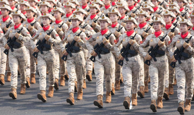 走上长安街、走过天安门，湖北24位女民兵参阅