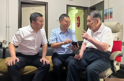 100岁抗战老兵徐友白：徒手挖地道炸了日军碉堡