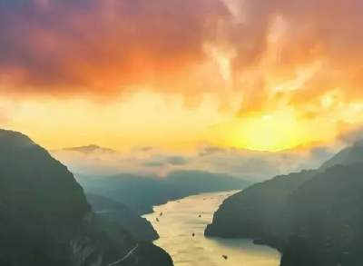 长江赠予我们的——写给2025长江文化艺术季