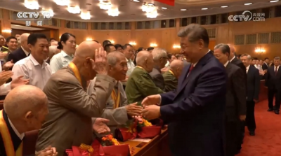 聚焦九三阅兵丨“我做梦也没想到，总书记跟我握手”湖北这位百岁抗战老兵应邀走进人民大会堂