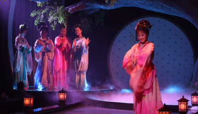 吃口鱼面听段戏 机器人前看非遗——解锁黄梅文旅国庆“流量密码”