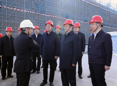 王忠林调研长江存储科技有限责任公司并座谈 乘势而上 勇攀高峰 努力打造世界级存算一体化产业基地