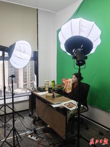 走进双十二的直播间——百岁黑马，开始定义“潮”