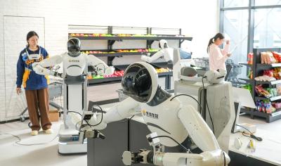 关键词读懂“十五五”｜“人工智能+” 为千行百业安装“智慧大脑”
关键词读懂“十五五”｜“人工智能+” 为千行百业安装“智慧大脑”
