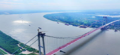 
“强核、壮圈、带群”，做好三篇文章