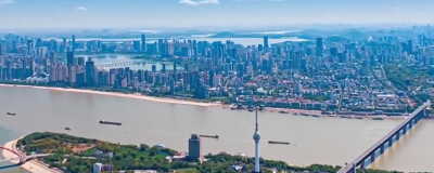 向高而攀的湖北 | 挺起“硬脊梁” 焕发“新底色” 湖北规上工业规模有望突破5万亿