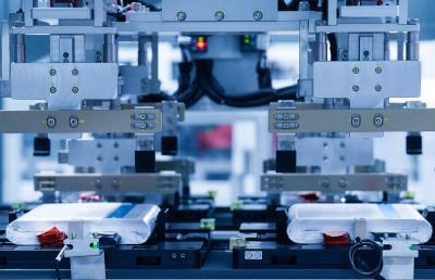 从武汉起步，跻身全球前三新能源电池头部企业再次重仓