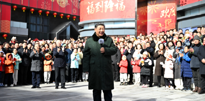 独家视频丨习近平春节前夕在北京看望慰问基层干部群众