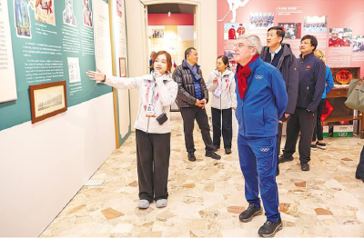 武汉女孩在冬奥会讲中国体育故事