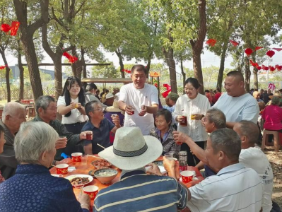 叶路洲的春天，那个每天绕村转的支书走了