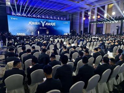 业内专家学者解读岚图汽车港股上市——强化武汉“中国车谷”名片，提升城市在全国新能源地位