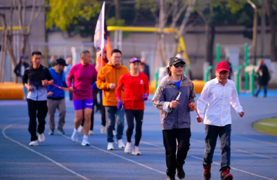 一根绳，牵起潜江“最暖CP”