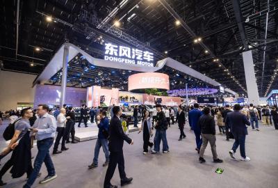 岚图泰山新车北京车展预售20小时订单破2万，东风全新阵容排面拉满