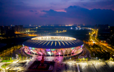 矿坑为幕，绿茵为台！黄石楚超，藏着青铜古城的热血与浪漫